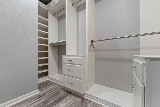 Building Photo - 24522 Forest Path Ct