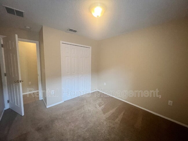 Building Photo - 2537 Hickory Oak Blvd