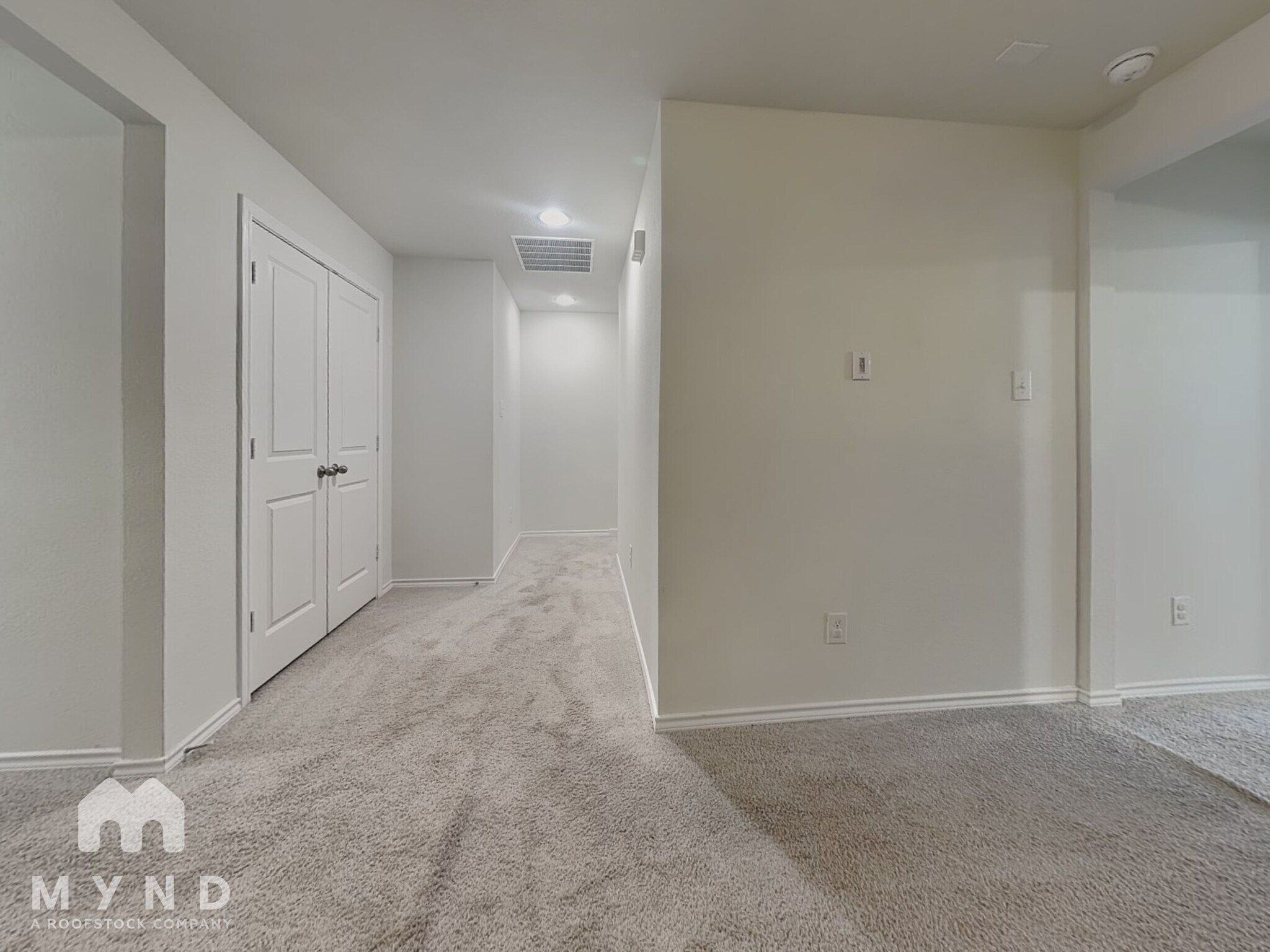 Building Photo - 426 Milverton Dr