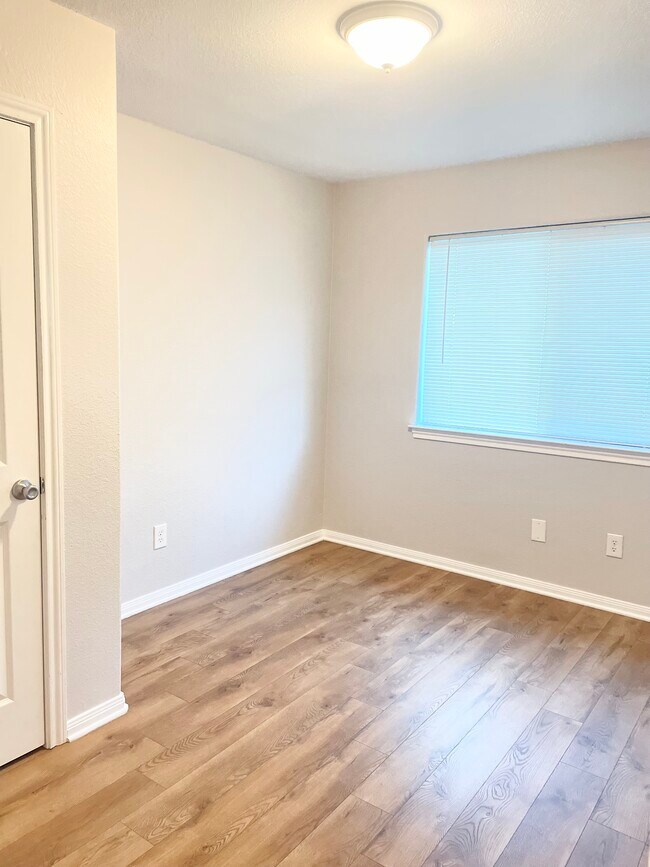 Second bedroom - 2024 Jean St