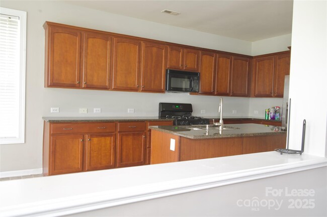 Building Photo - 14813 Provence Ln