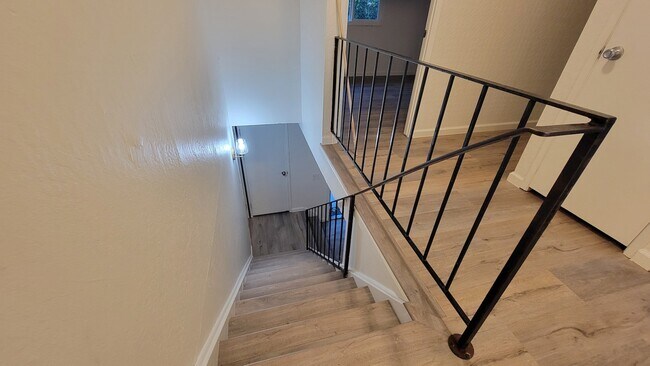 Building Photo - 289 Jose Figueres Ave