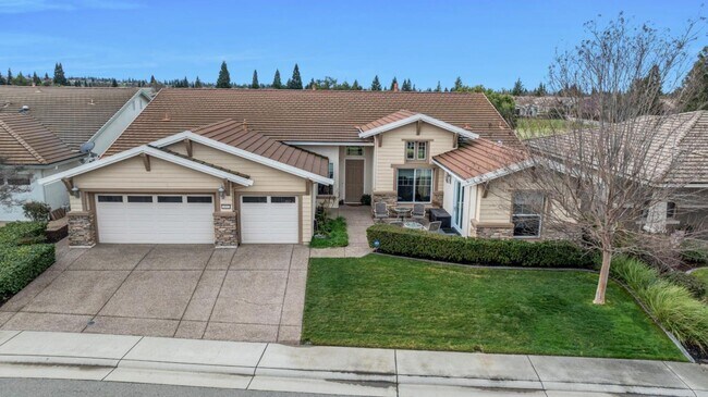 Building Photo - Sun City Lincoln Hills Active Adult Community Three Bedroom Three Car Garage SEE VIDEO