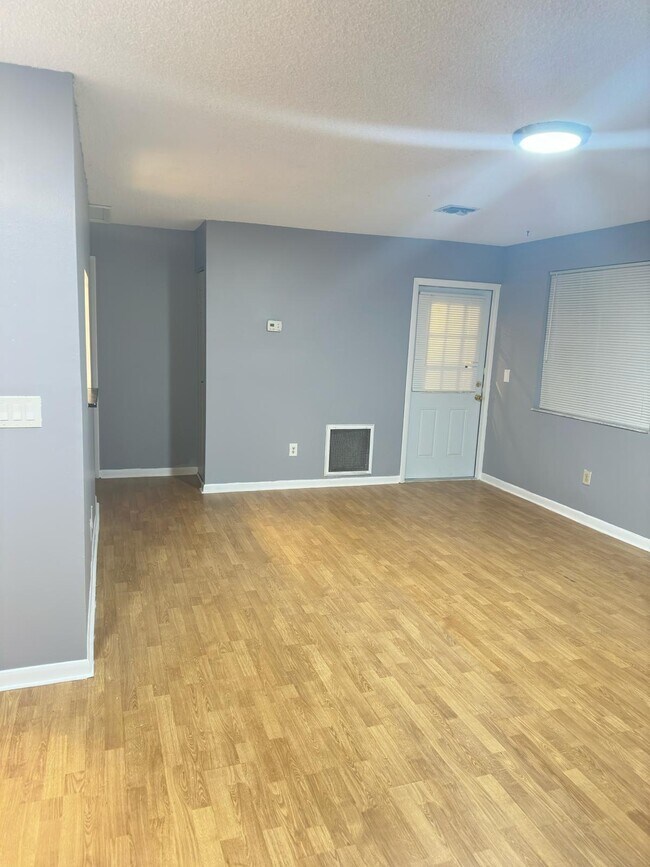 Building Photo - 10625 NW 45th St