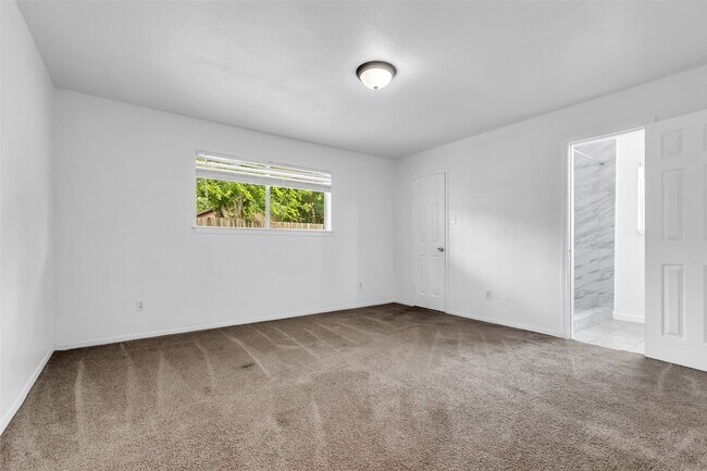Building Photo - 12110 Panay Dr