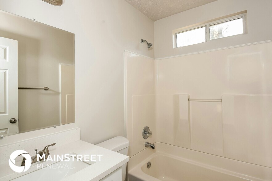 Building Photo - 105 Pemberton Pl