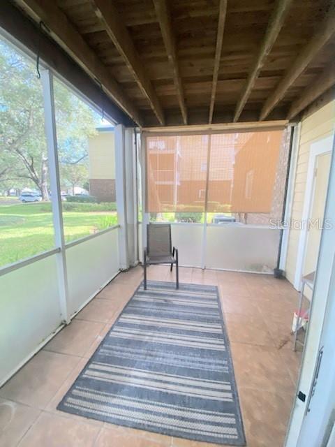 Building Photo - 10020 Strafford Oak Ct