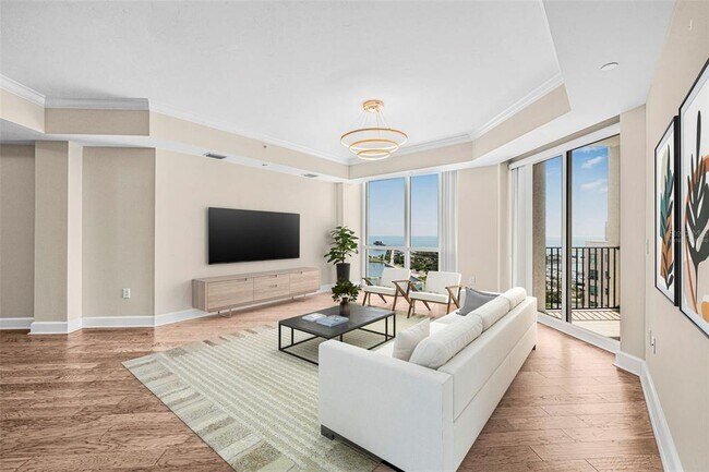 Building Photo - 300 Beach Dr NE