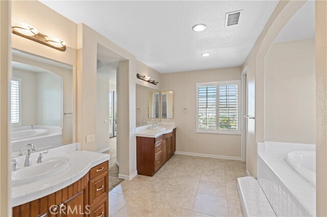 Building Photo - 22372 Amber Eve Dr