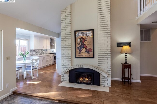 Building Photo - 833 Catalina Dr