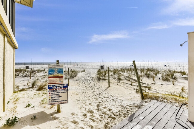 Building Photo - 23223 Front Beach Rd