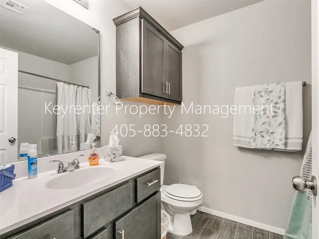 Building Photo - 1636 Eighty-Niner Ter