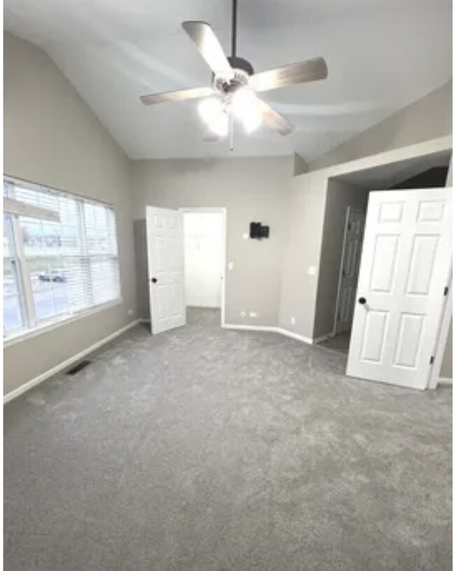 Building Photo - 206 Madison Dr