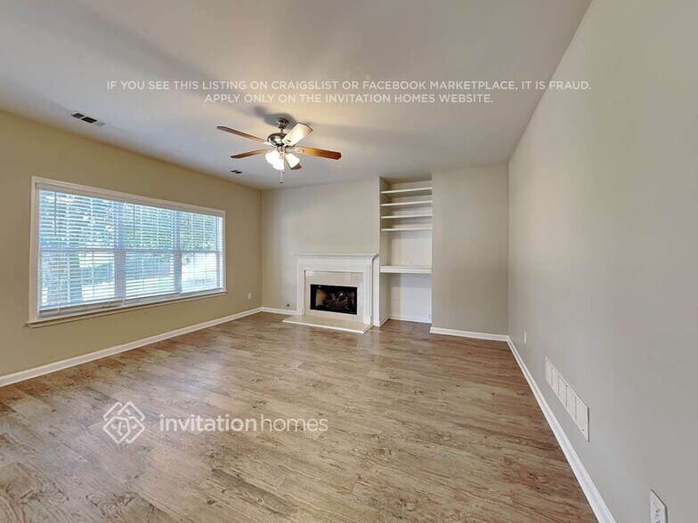 Building Photo - 2696 Summerbrooke Dr