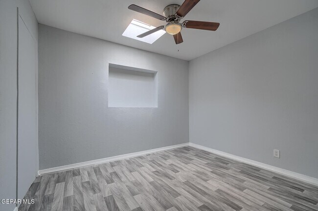 Building Photo - 10368 Potencia Dr