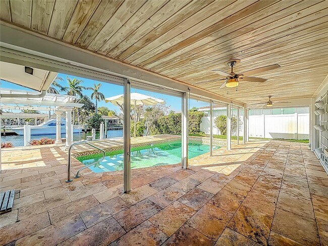 Building Photo - 2770 NE 8th Ct