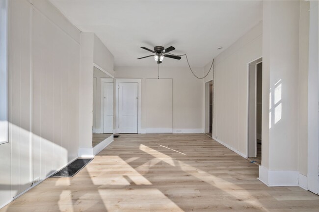 Building Photo - 113 Johnston Ave