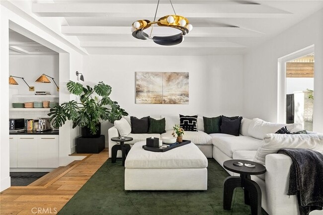 Building Photo - 5115 Los Feliz Blvd