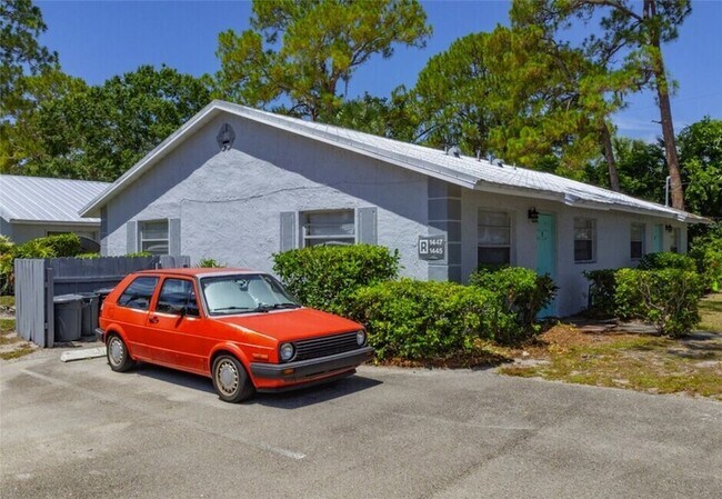 Building Photo - 1467 40th Ave