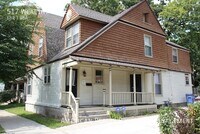 Building Photo - 517 Wealthy St SE