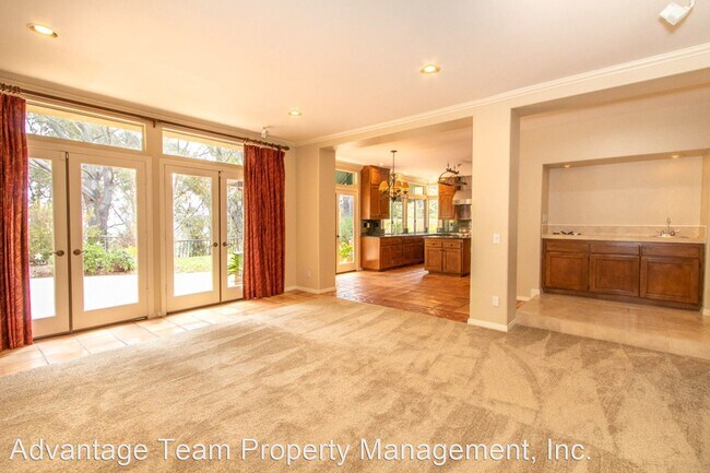 Building Photo - 12885 Chaparral Ridge Rd