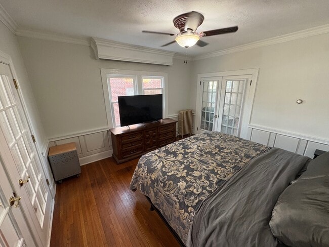 Building Photo - 447 Avondale Dr