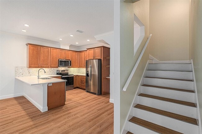 Building Photo - 111 S Melville Ave