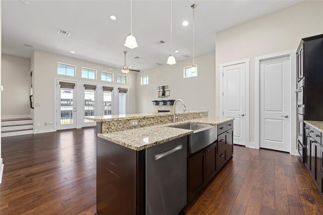 Building Photo - 13518 Galleria Cir