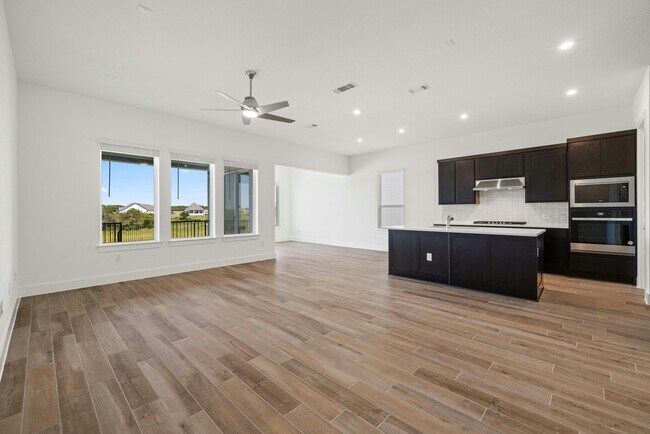 Building Photo - 112 Oakley Pass