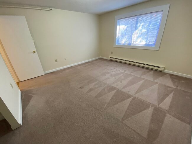 Building Photo - 29 Capron Rd