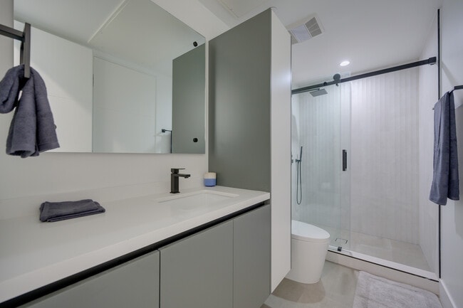 Building Photo - 4422 Riley Dr