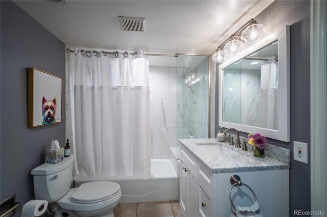 Building Photo - 4212 E Orchard Pl