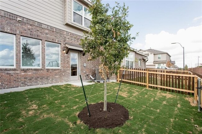 Building Photo - 17303 Leafroller Dr