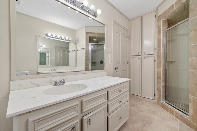 Building Photo - 11818 Snowberry Dr