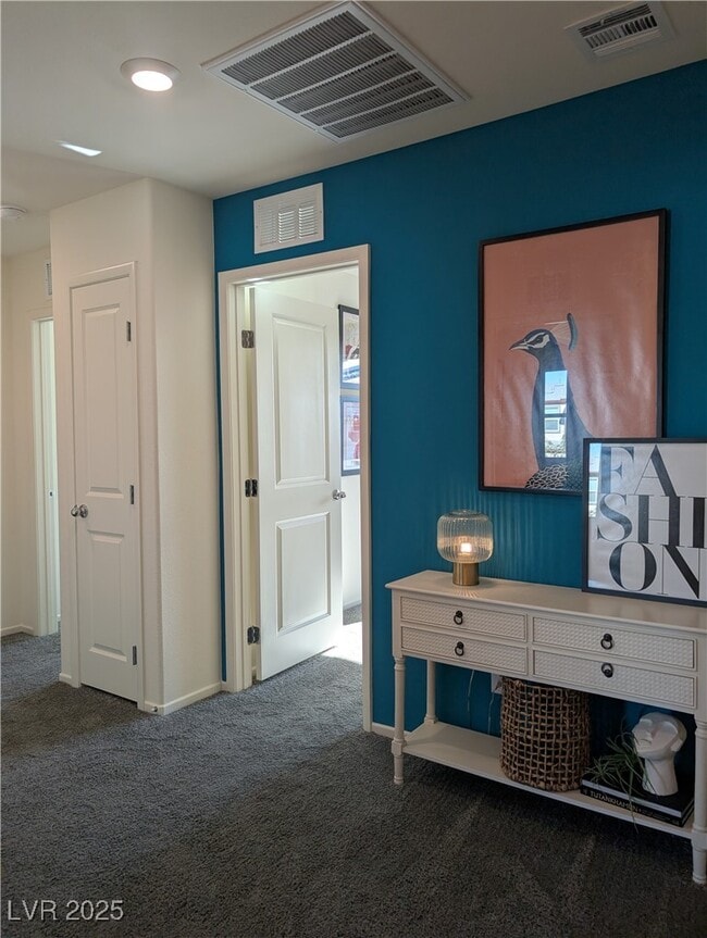 Building Photo - 9428 Emerald Mesa St