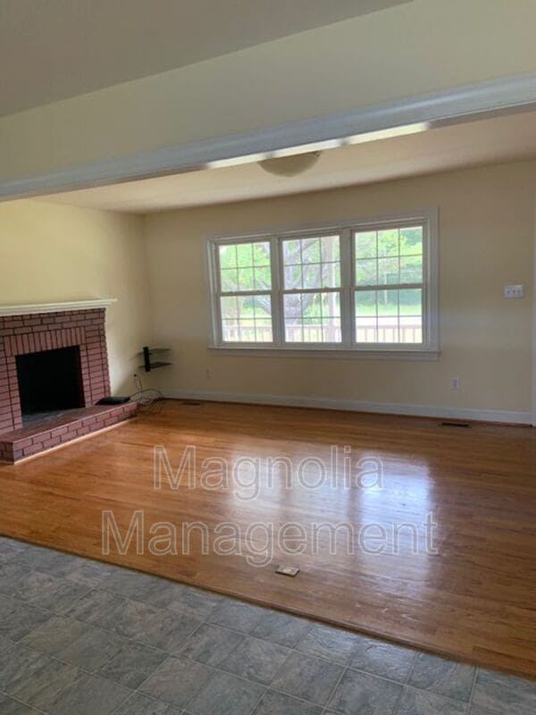 Building Photo - 4457 US-401