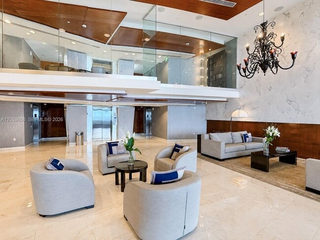 Building Photo - 17121 Collins Ave
