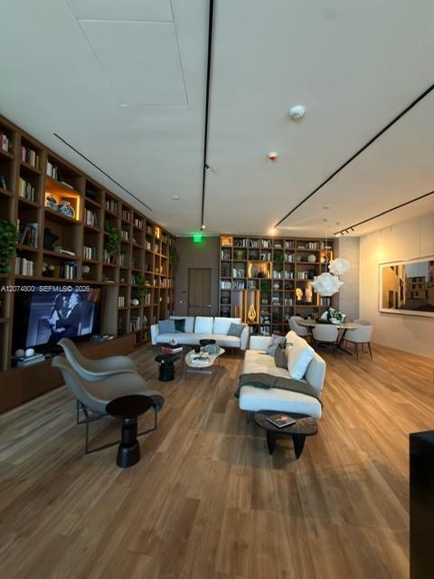 Building Photo - 1400 Biscayne Blvd