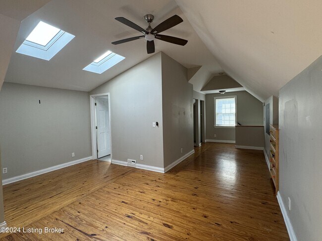 Building Photo - 249 Norbourne Blvd