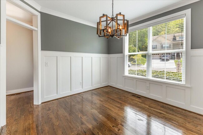 Building Photo - Stunning Home w Million Dollar Views! 4 Be...