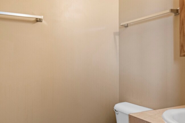 Building Photo - 1094 Oxley Dr