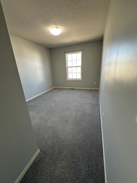 Bedroom 1 Entrance - 411 Treeline Cv