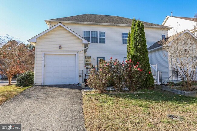 Building Photo - 23305 Hyacinth Ln