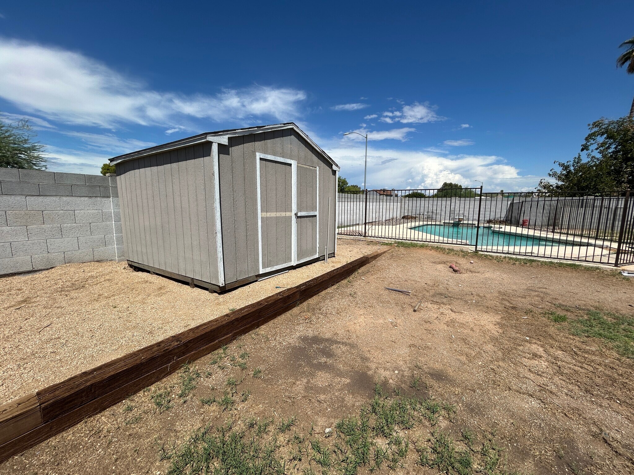 Building Photo - 6150 W Mauna Loa Ln