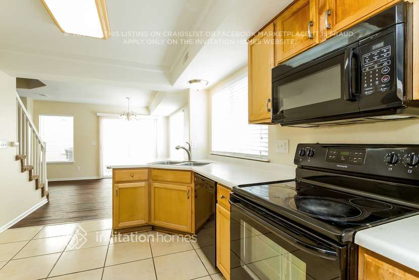 Building Photo - 21166 E 40th Pl