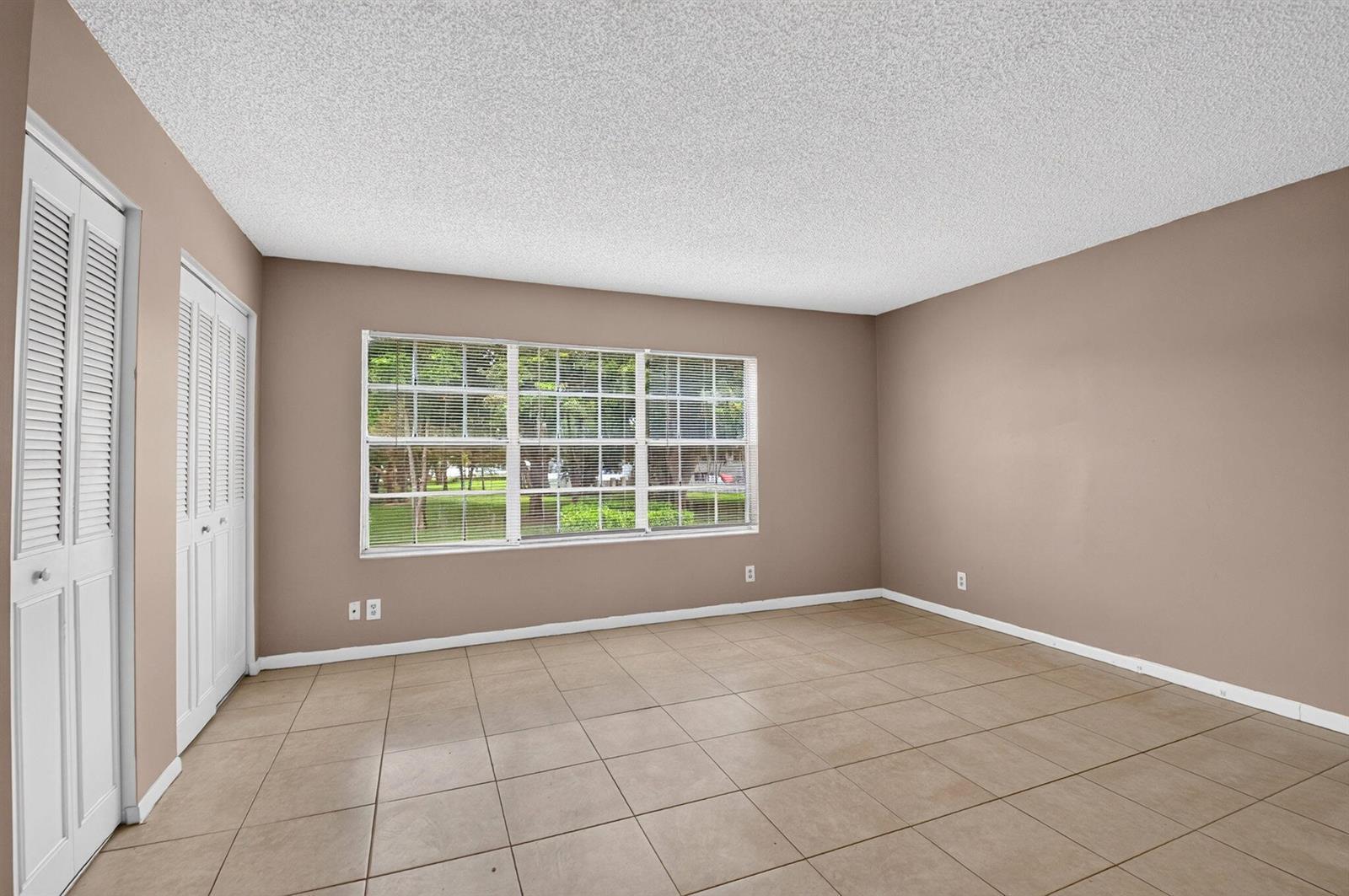 Building Photo - 3700 Savoy Ln