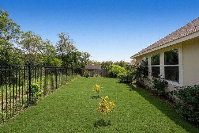 Building Photo - Greenbelt - Cul De Sac - Oversized Homesite
