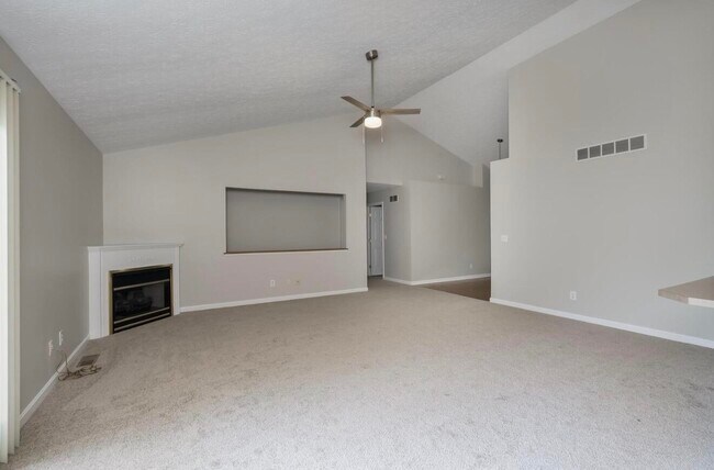 Building Photo - 8872 Richmond Rd