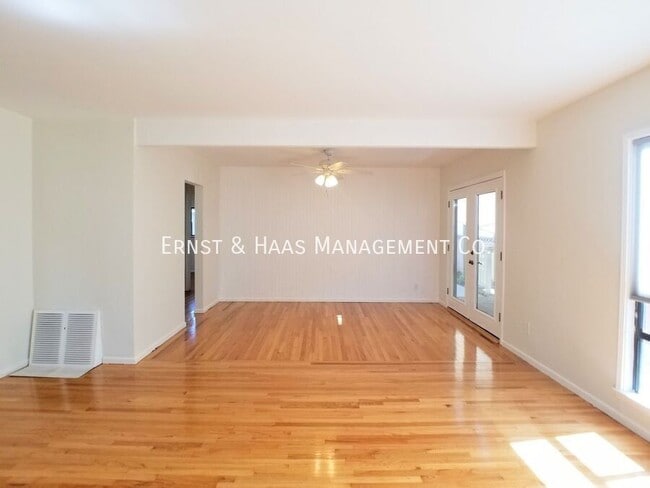 Building Photo - 3312 San Anseline Ave