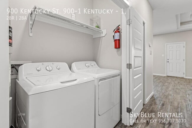 Building Photo - 900 Kentucky St